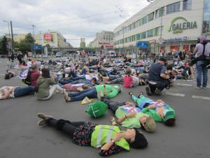 Flashmob A100 stoppen! Wir legen uns quer!