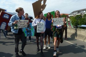 Flashmob Wohnen statt Autobahn, A100 stoppen! am Sonntag 9.7.2017